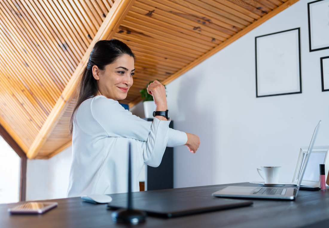 Arm stretch at desk.jpg