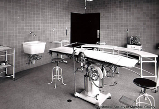 MT-Timeline-1927-New-Surgery-Room.jpg