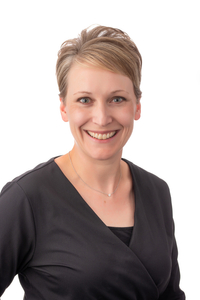 Carolyn Barko headshot