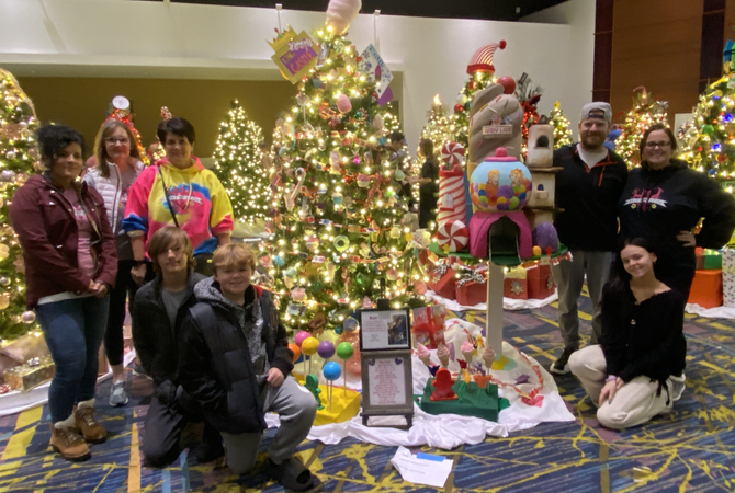 Festival of Trees Attendees-12.JPG
