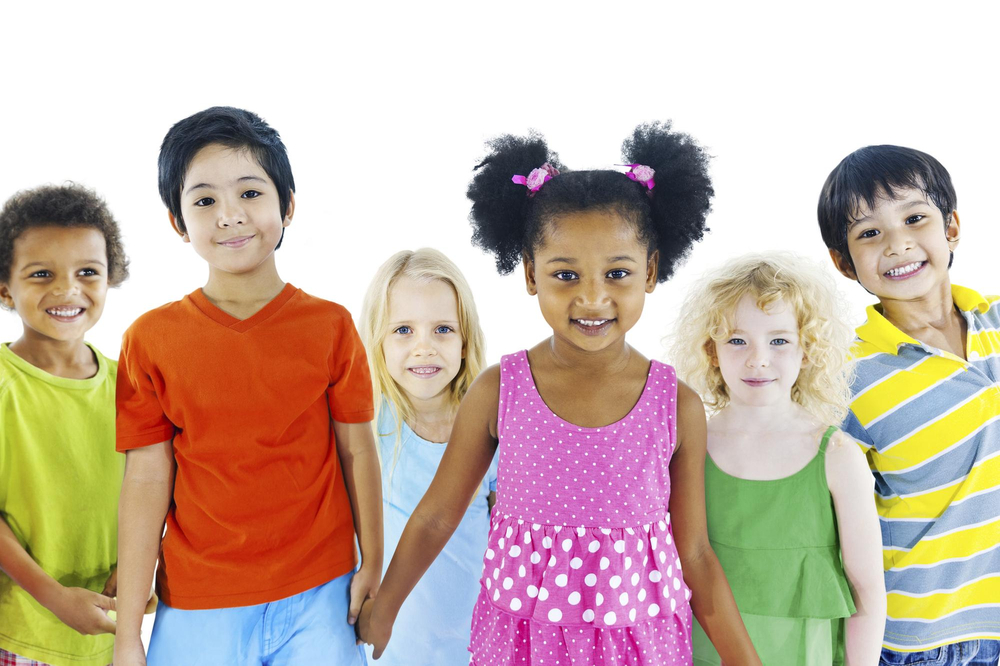 Children holdings hands smiling.jpg