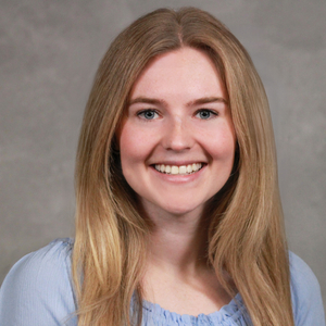 Brooke Seashore Headshot.jpg