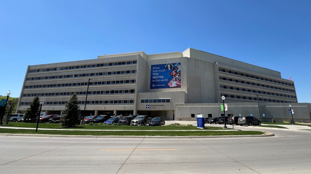 St Lukes_Sioux City_Campus_Pierce street side 2022.jpg