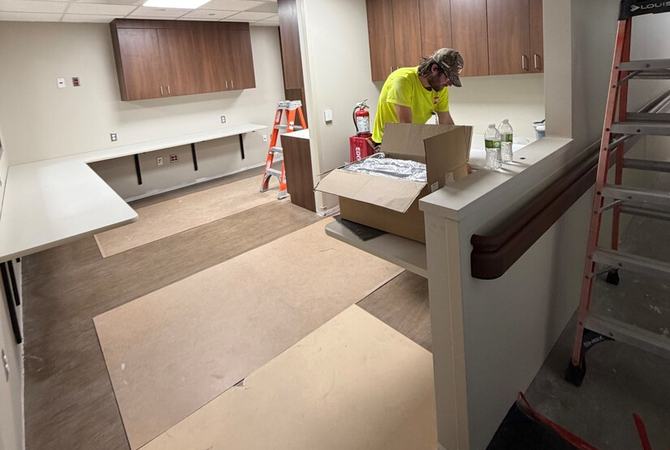 Nurses Station Walk-Up Desk Area.jpg