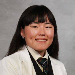 Soojin Lee headshot