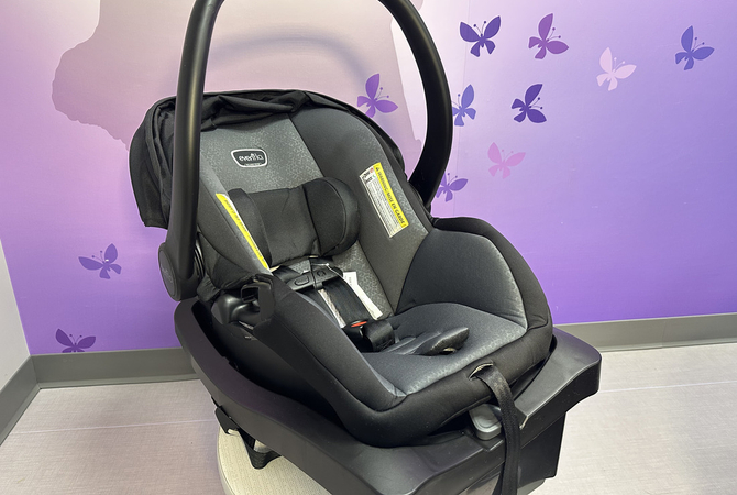 EvenFlo Litemax Infant Car Seat.jpg