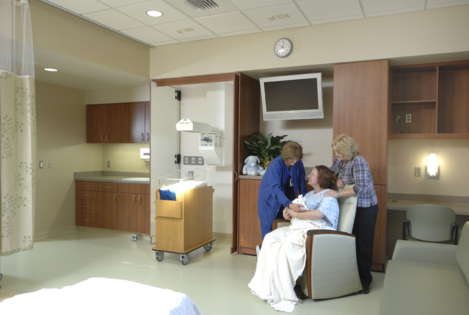 Trinity Regional Birth Center Room c.jpg