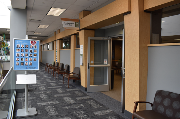 St Lukes Vascular Surgery Entrance.png