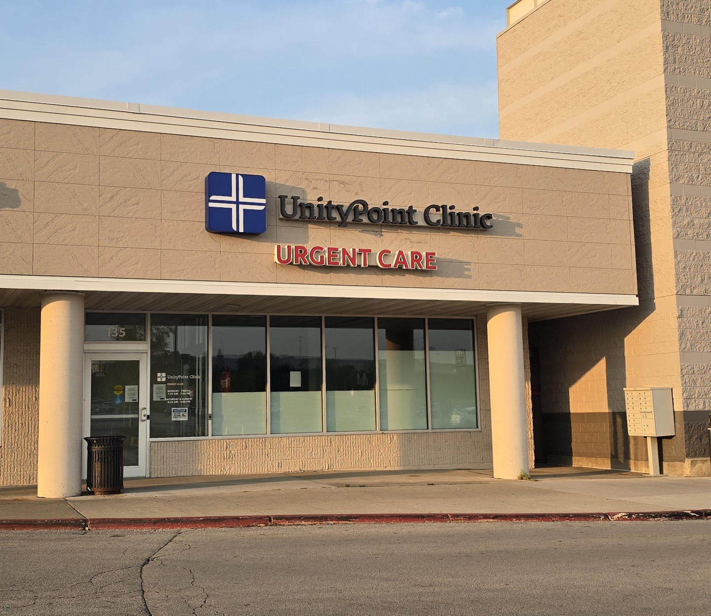 Urgent Care - Warren Plaza.jpg