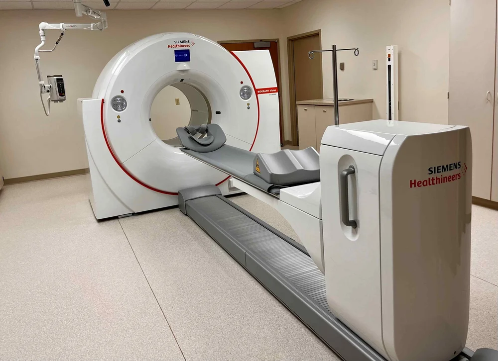 PET CT scan with Detectnet machine