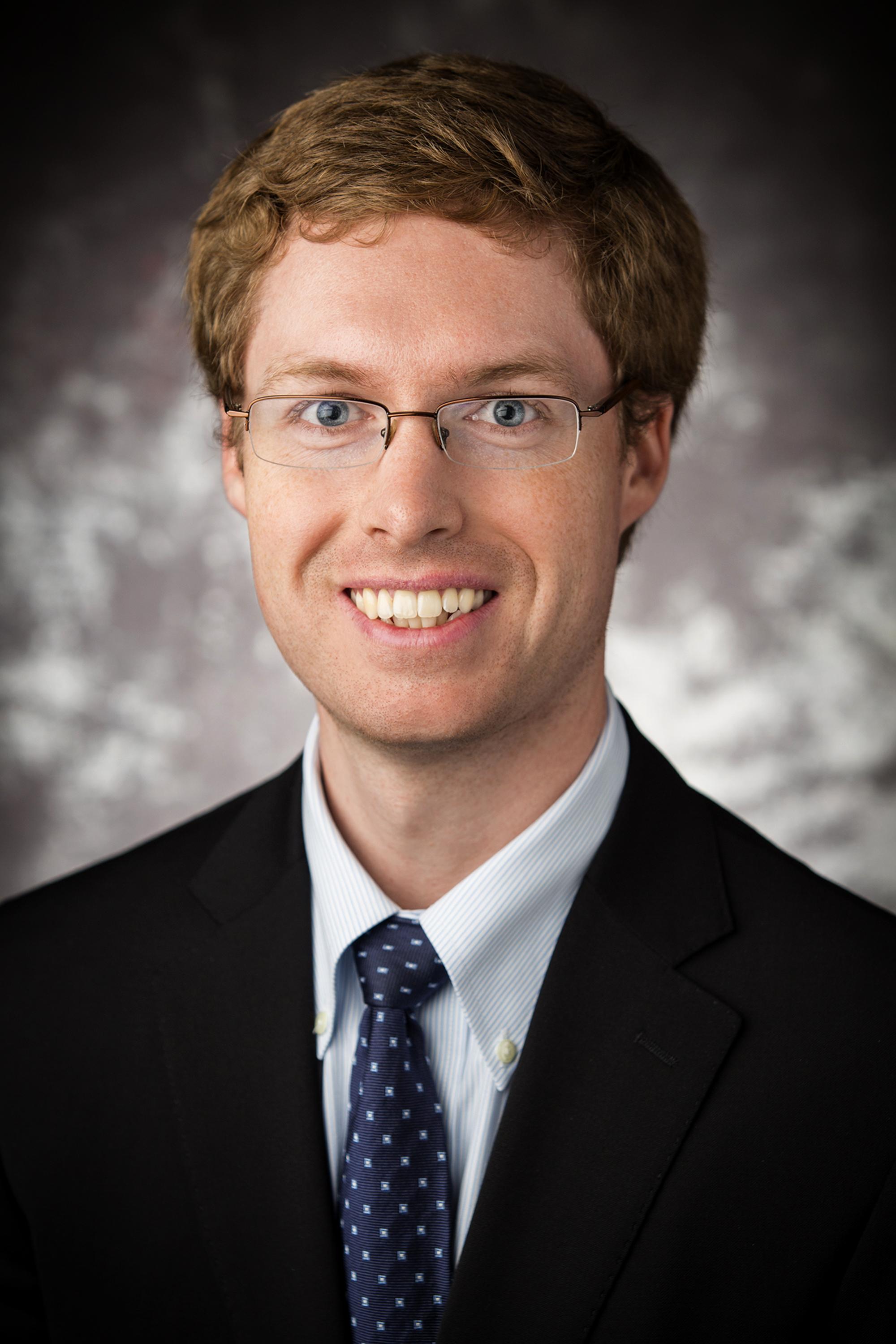Peterson Grant MD 2014 Headshot.jpg