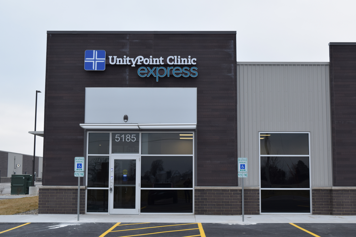 Express Bett Plex Bettendorf.JPG