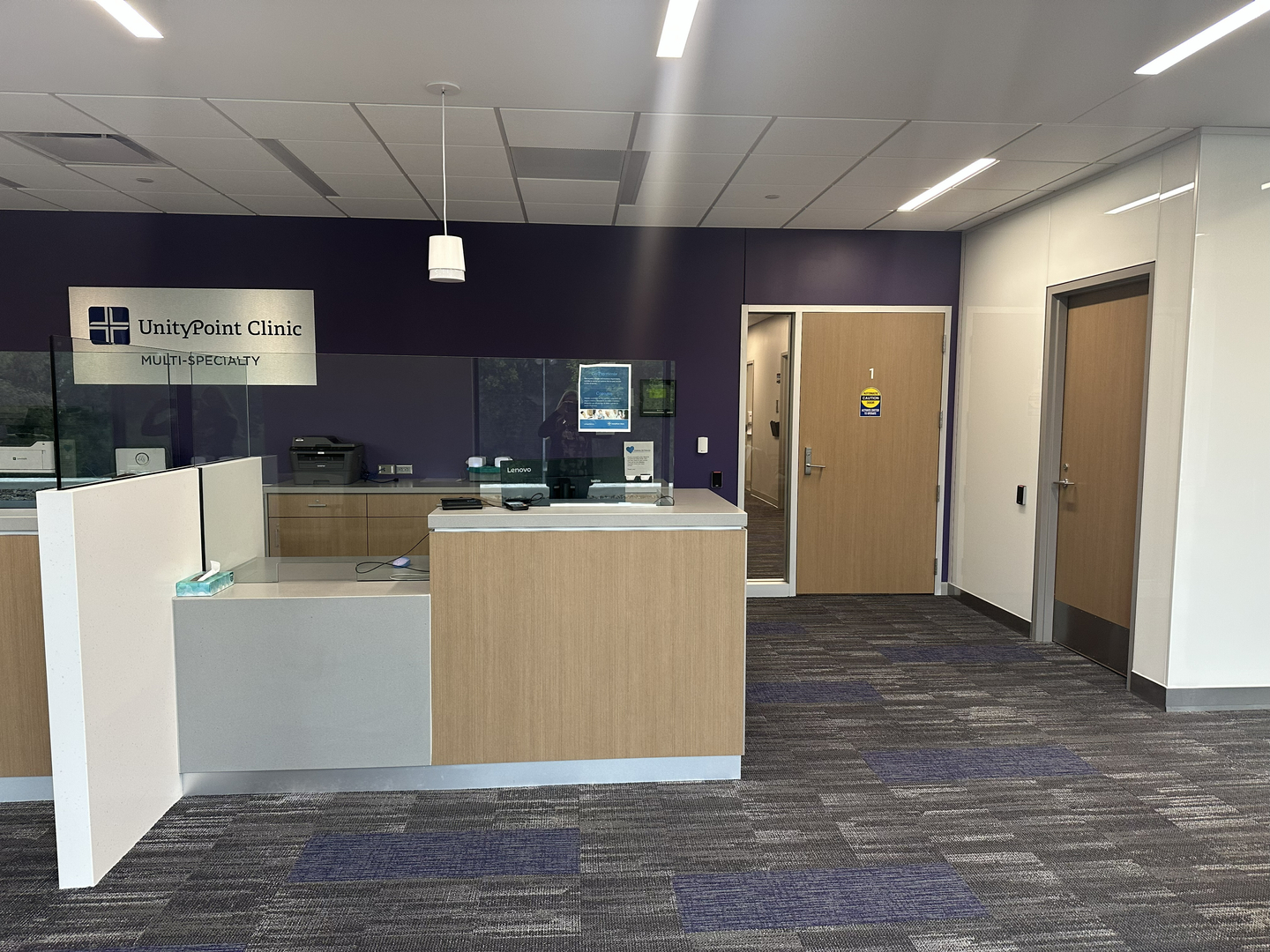 UnityPoint Clinic - Endocrinology - Muscatine interior entrance